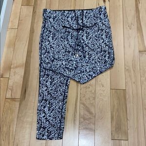 Nike Dri-Fit Zebra Leggings Capri Large